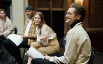on stage casting news